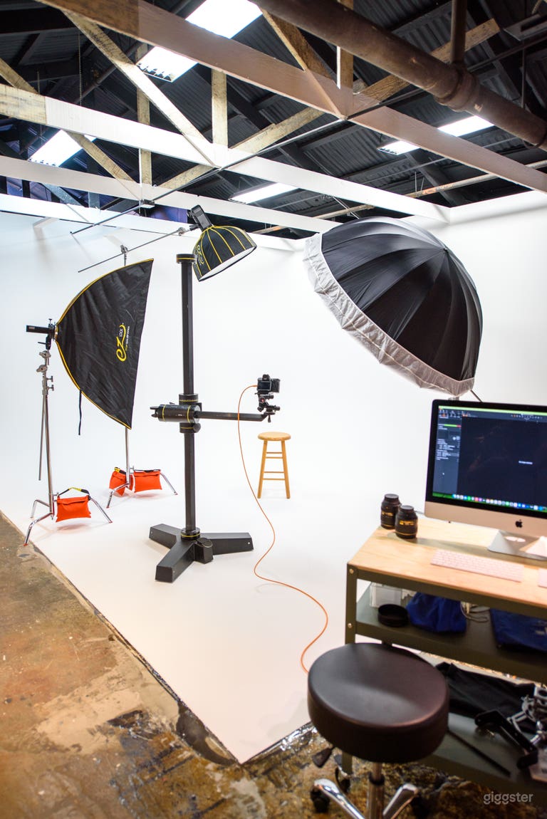  Creative Event & Photo Studio in Barrio Logan 