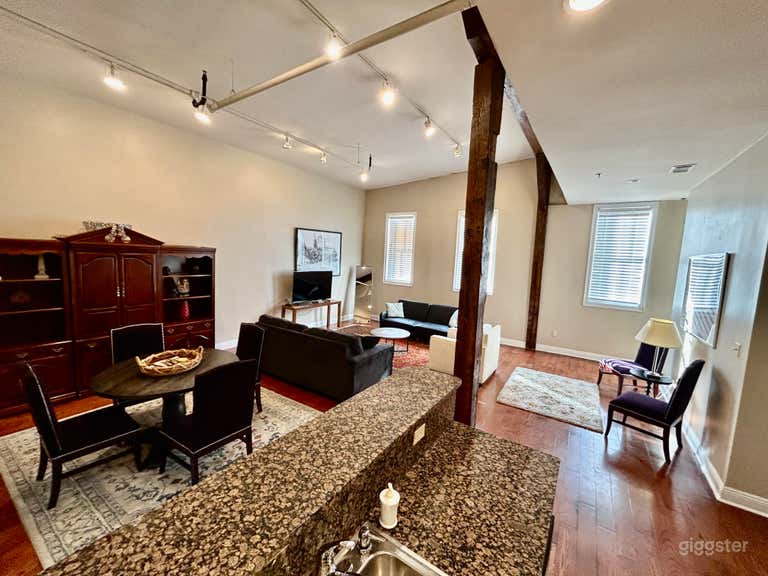  Hit the City -Unit H 