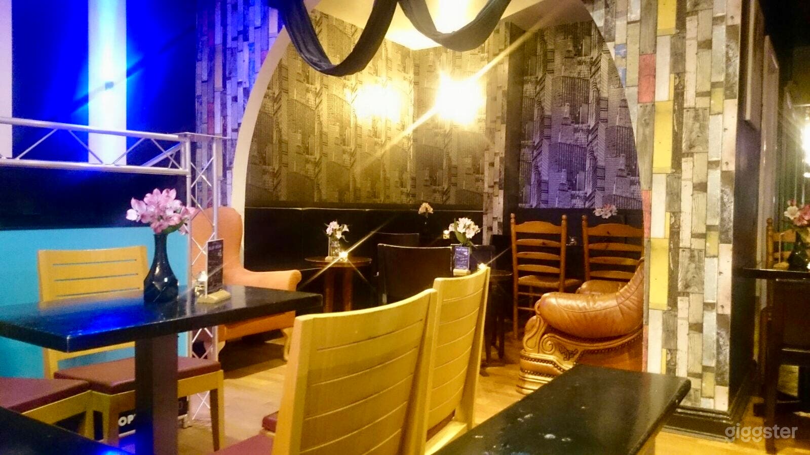 The Village Square Karaoke Bar &amp; Cocktail Lounge Photo 4