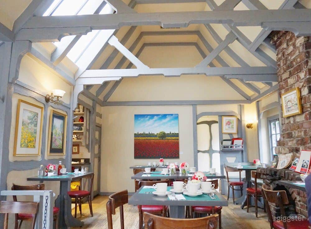 Vintage Restaurant in a 1927 Cottage Photo 1