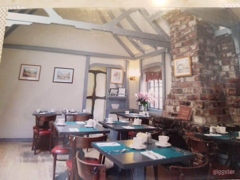 Vintage Restaurant in a 1927 Cottage Photo 3
