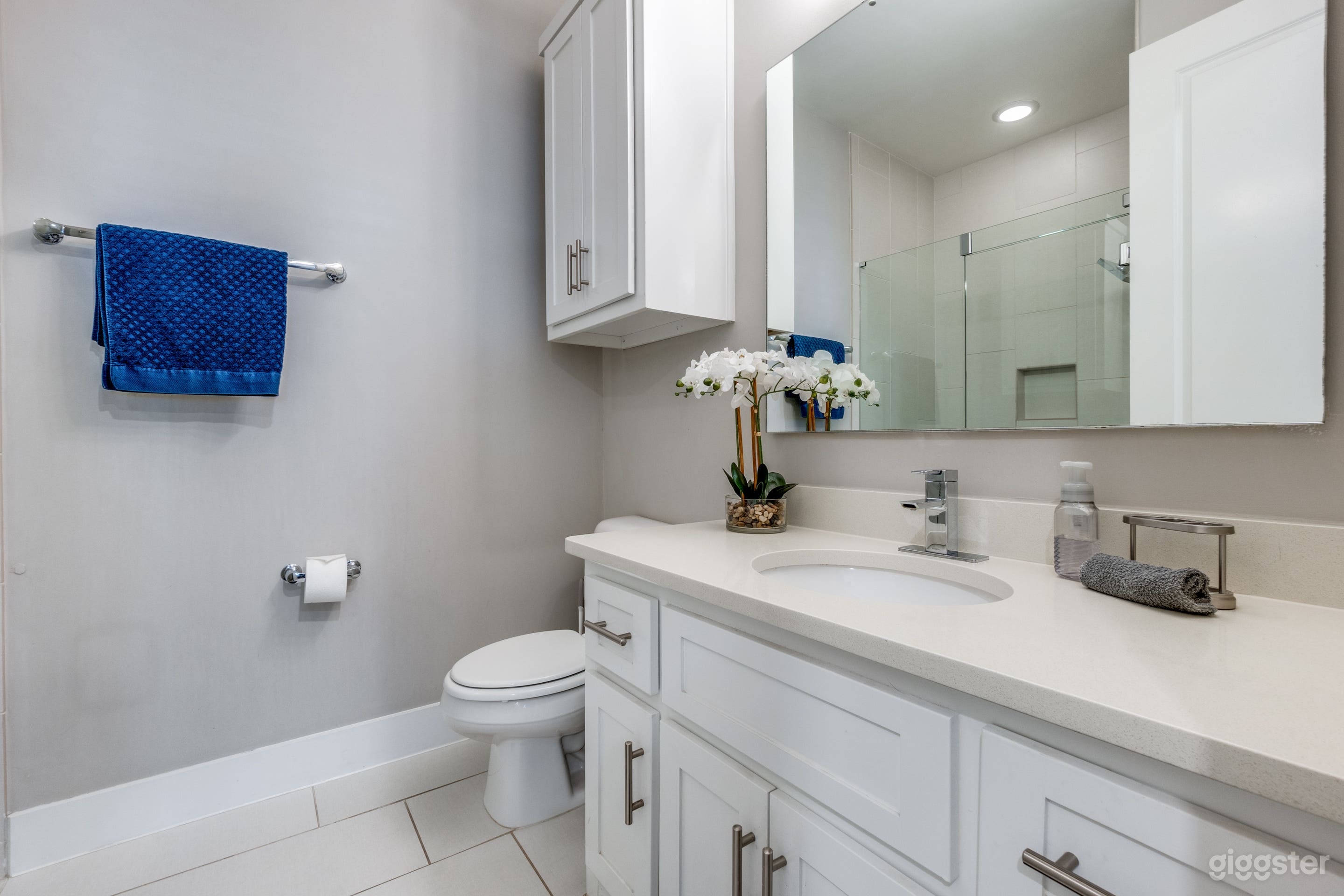 Skyline view of Downtown Dallas 3 story home! Photo 4