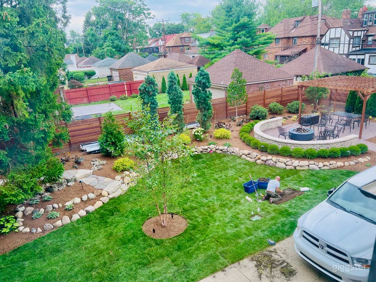 Large lush double lot garden with patio, pergola, fire pit, and secret hammock  