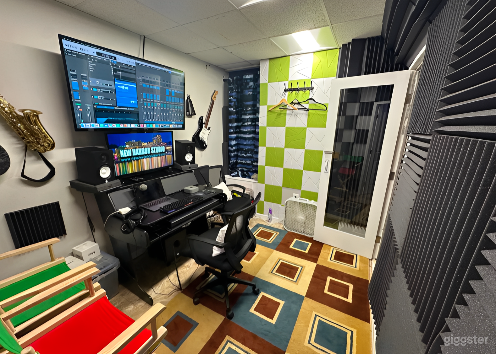 Professional Recording Studio with Soundproofing & Equipment Photo 2