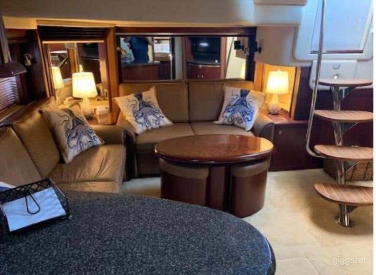 Superior 55ft SEA RAY Oceanika Party Yacht Space Events Photo 3