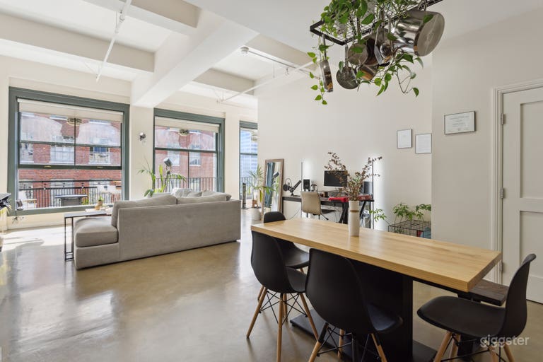  Downtown NY-style Loft w/ Skyline Views & Balcony  