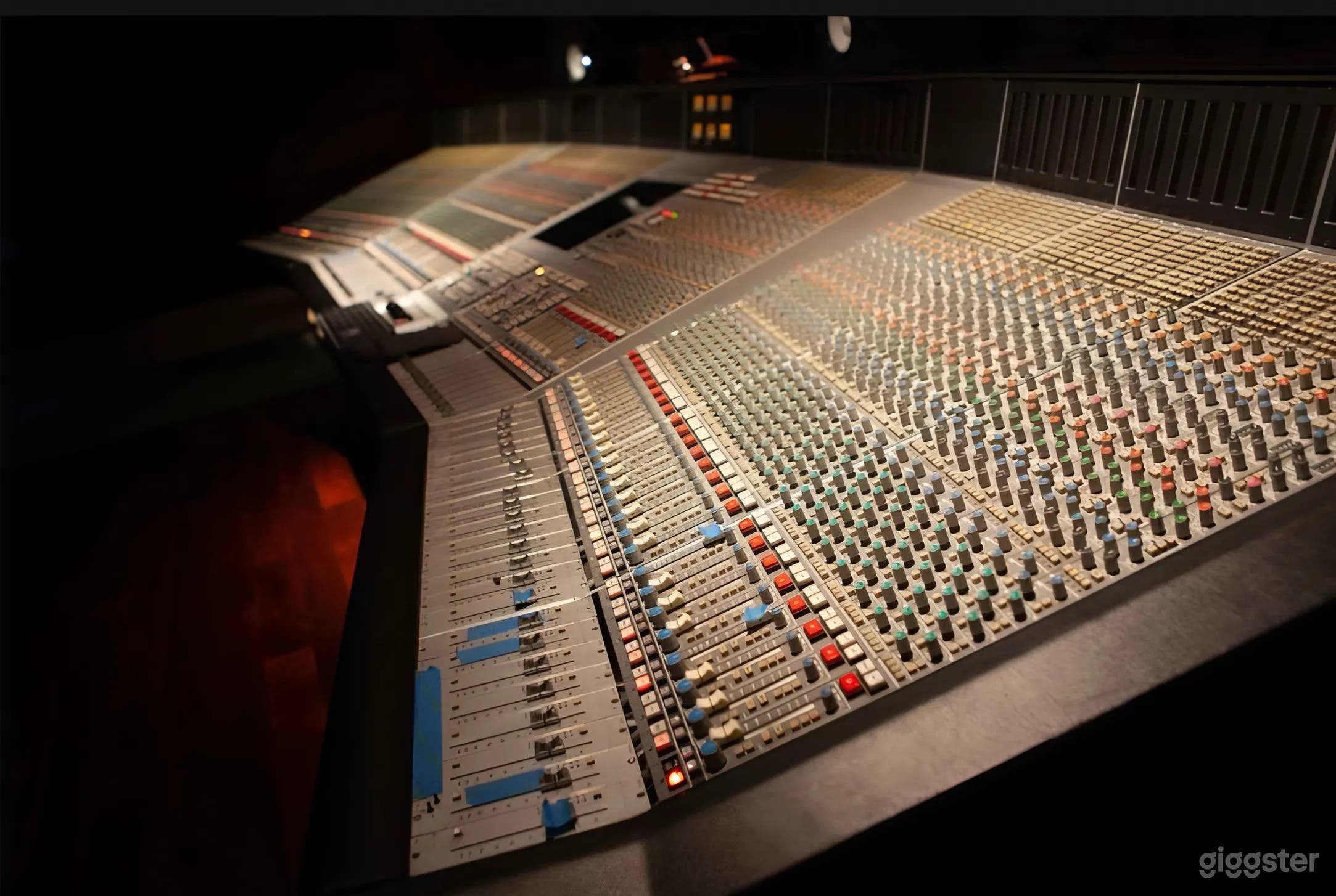 Recording Studio in Los Angeles - STUDIO A Photo 4