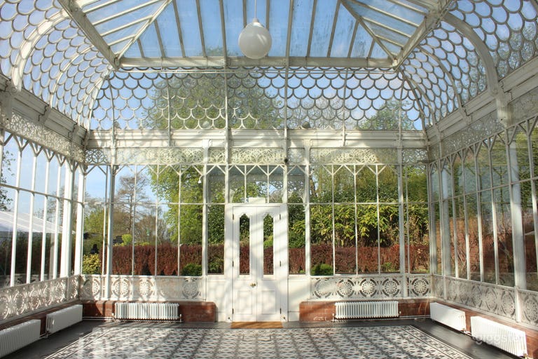  Elegant Victorian Conservatory in London 