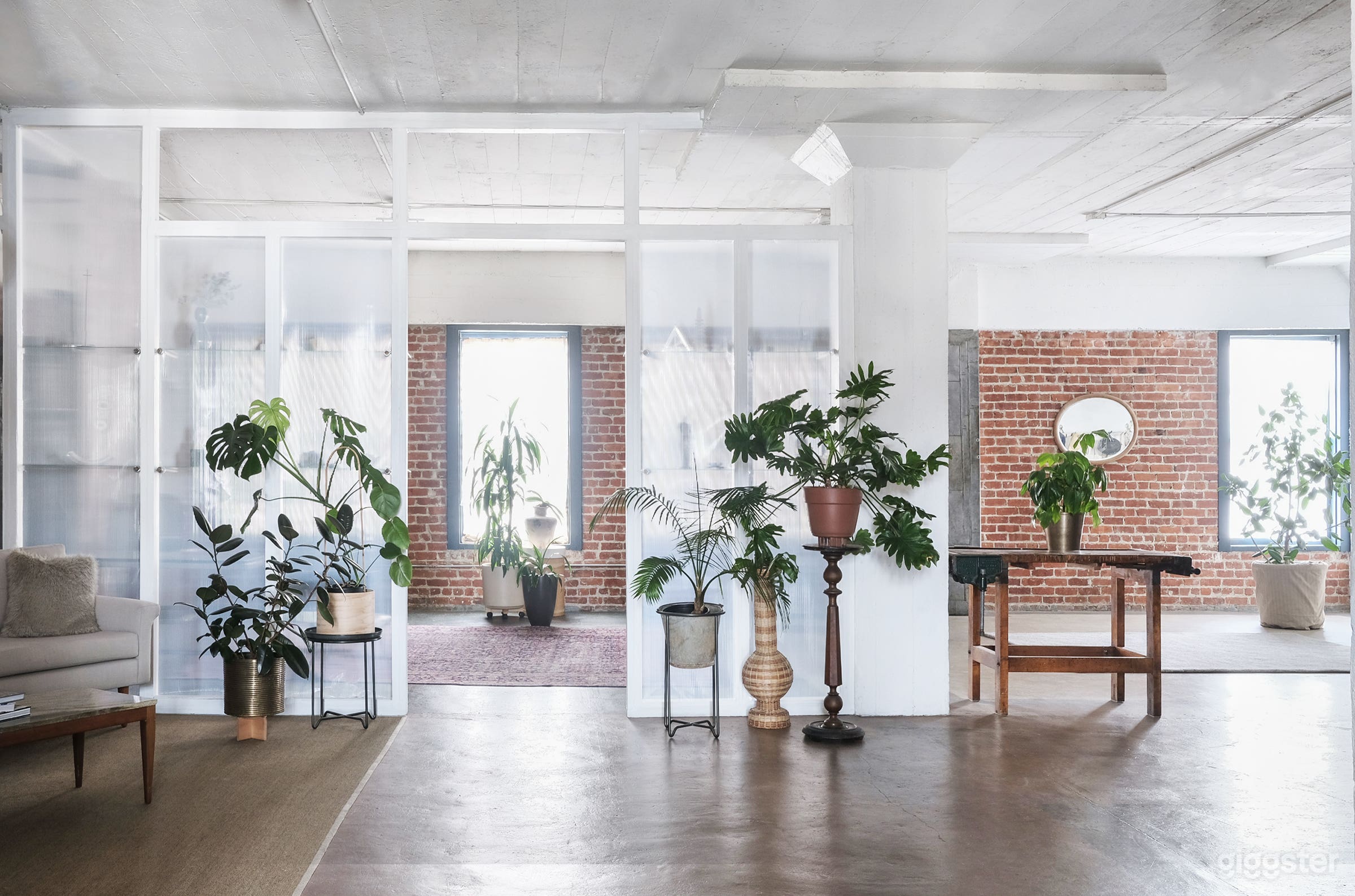 Gorgeous Loft- Unique, Versatile, Spacious    Photo 1