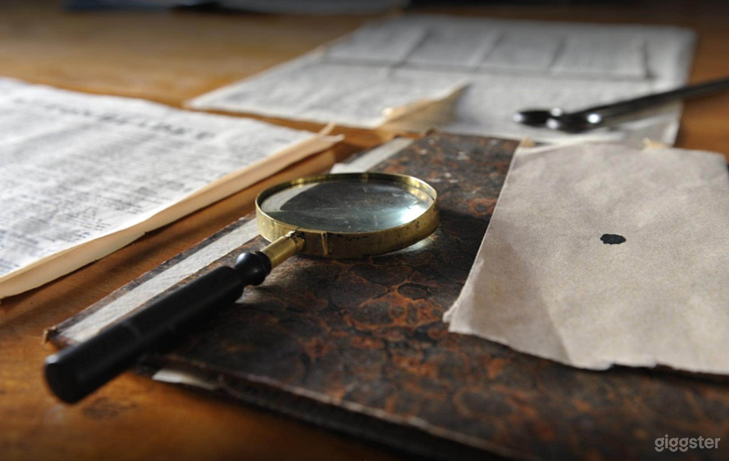 Mysterious Escape Room Experience in Ventura - The Attic Photo 4