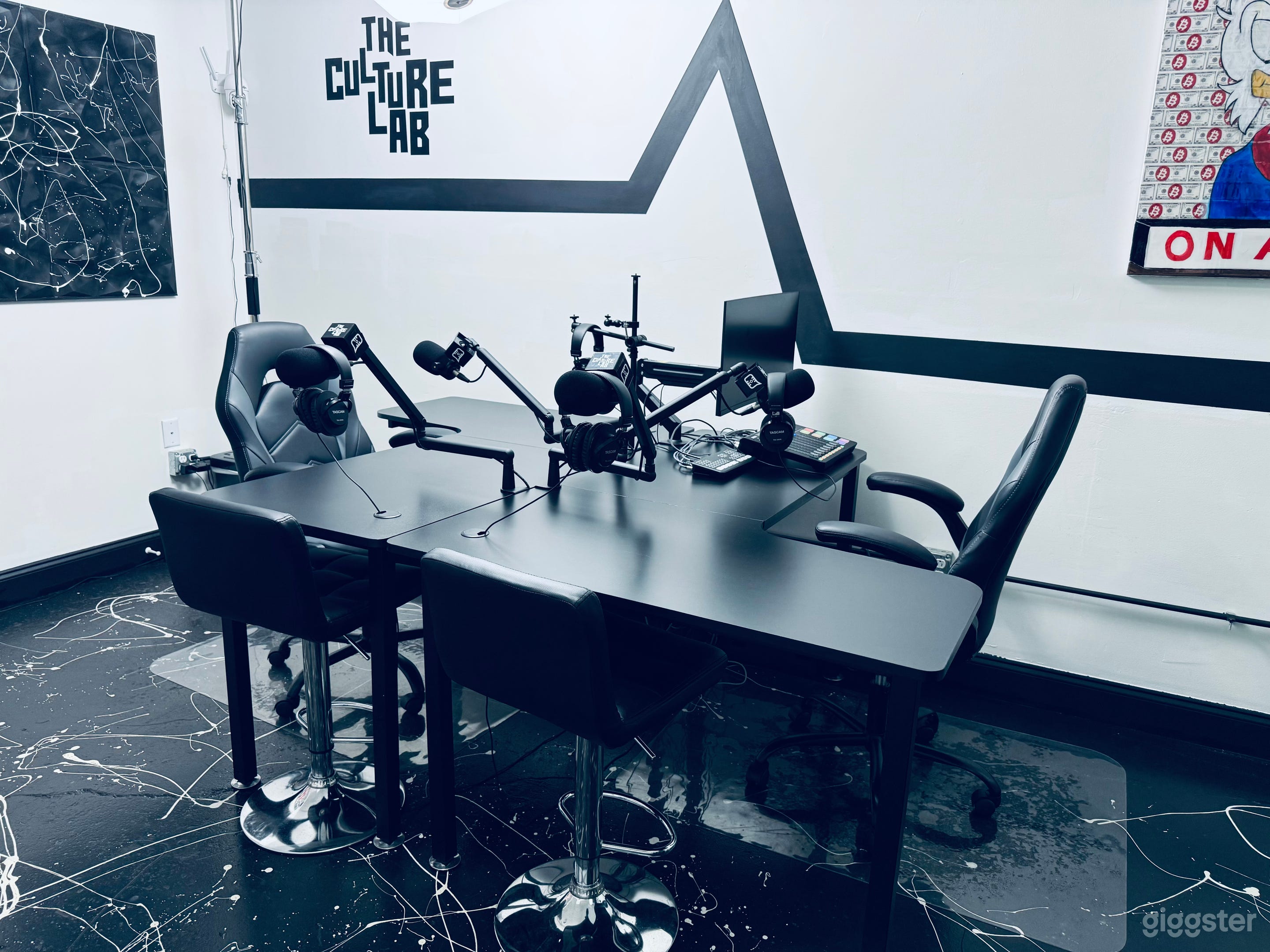 Atlanta Podcast Studio Photo 3