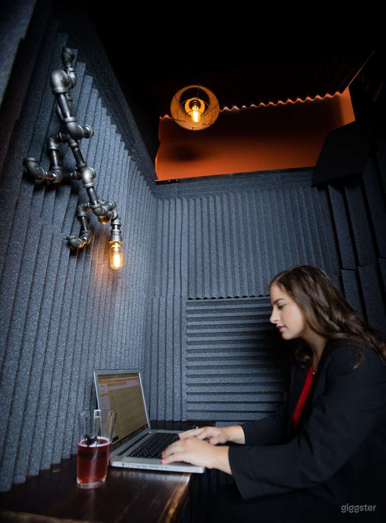  Barn Theme Private Offices for Rent 