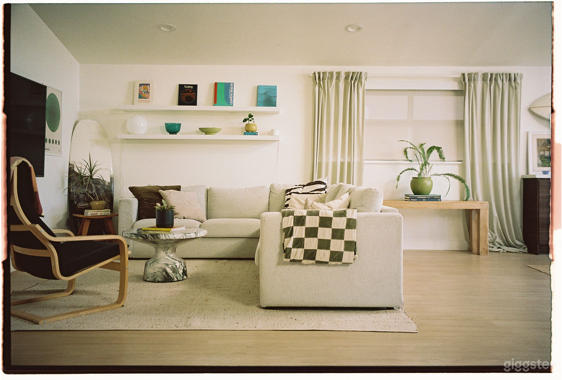 Spacious Bright Costa Mesa Home Photo 1