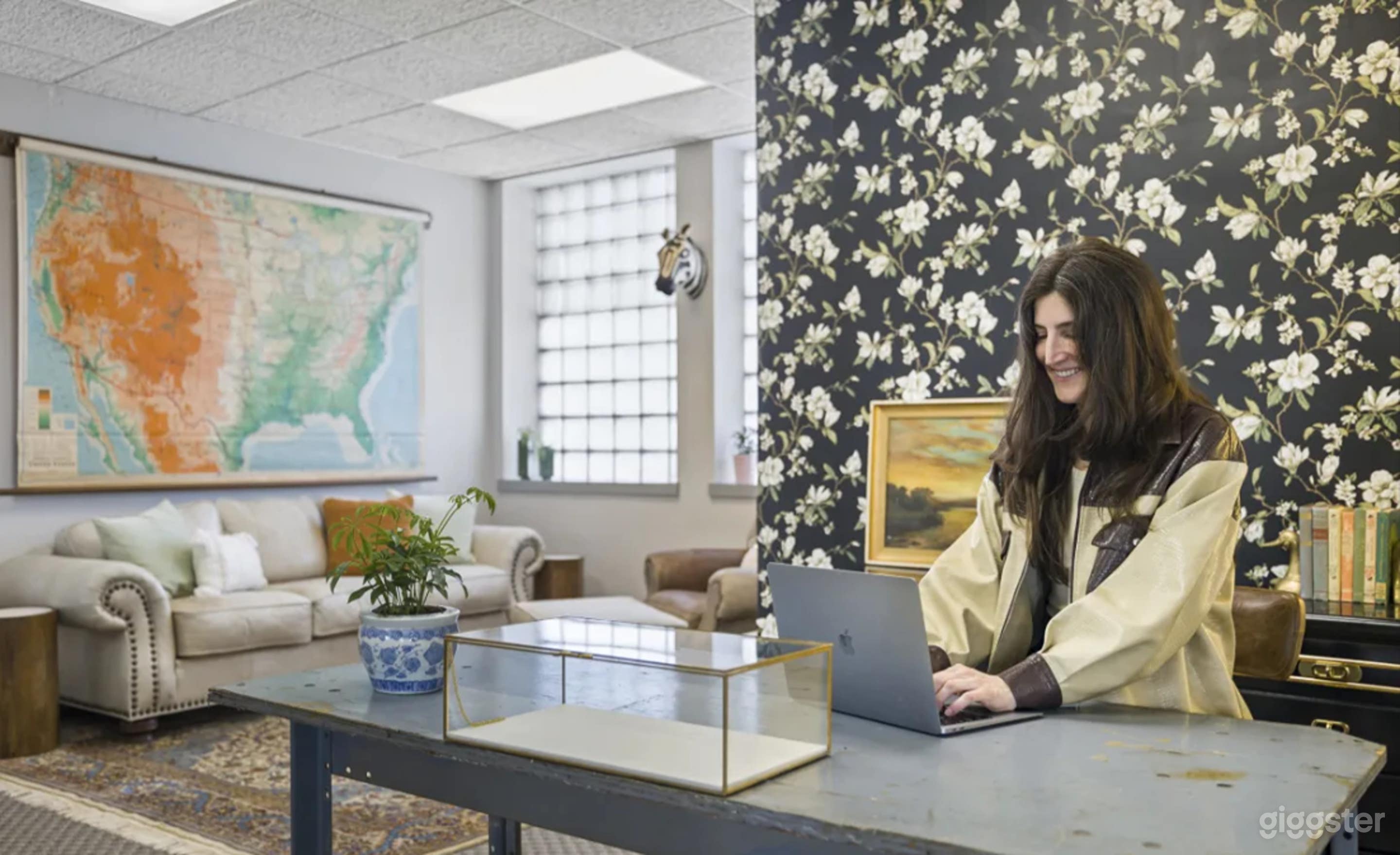 Stylish Urban Co-Working Space Photo 1