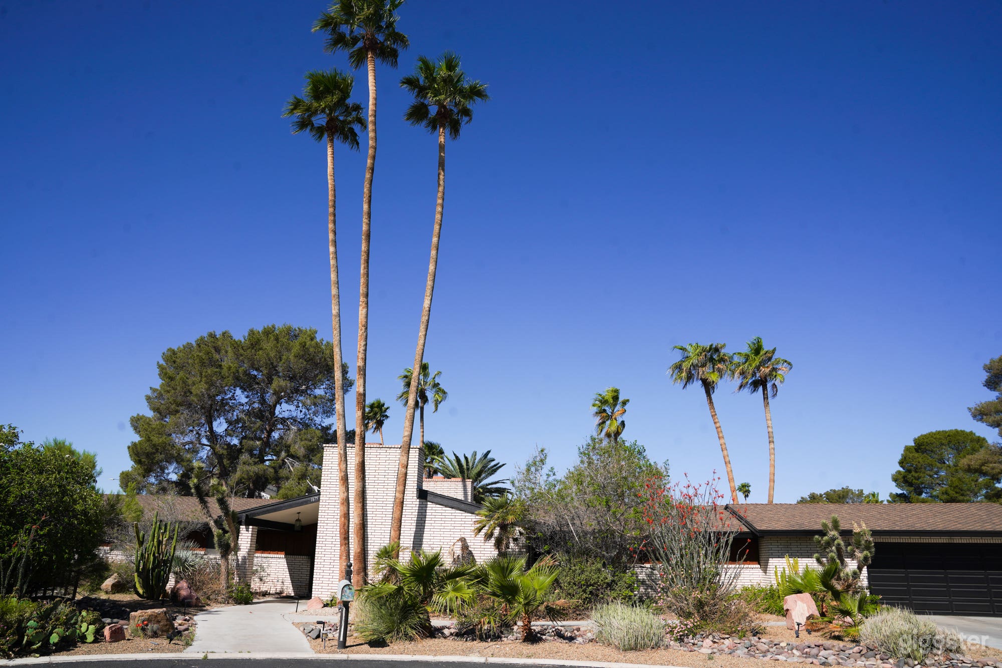 Retro House for Productions, Wedding &amp; Events! Photo 4