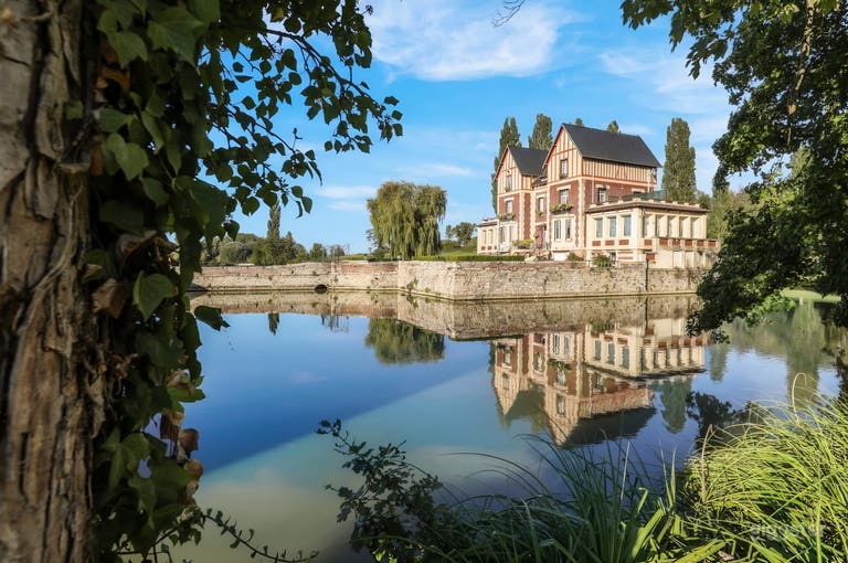  Location exclusive d'un domaine historique privé pour événements et séances 