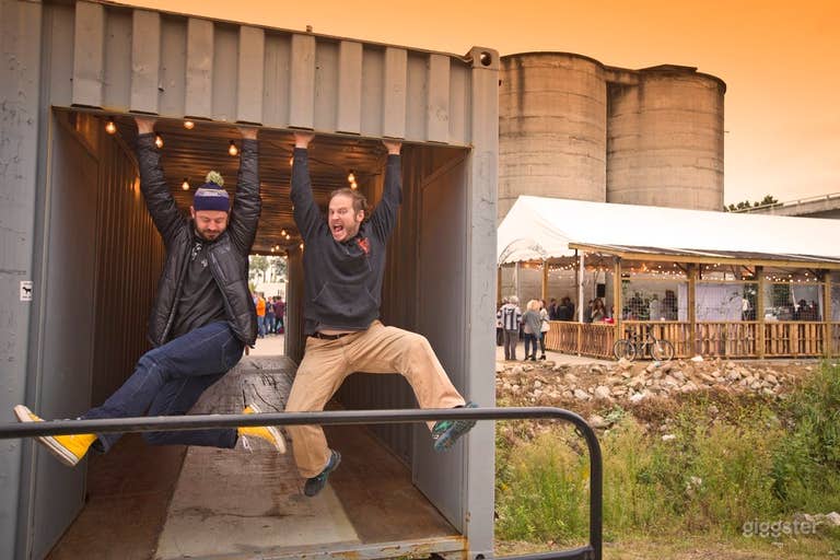  Open-Air Pavilion in Broad Avenue Arts District 