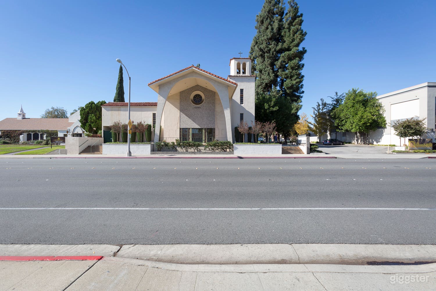 Old Southern Church  Photo 2