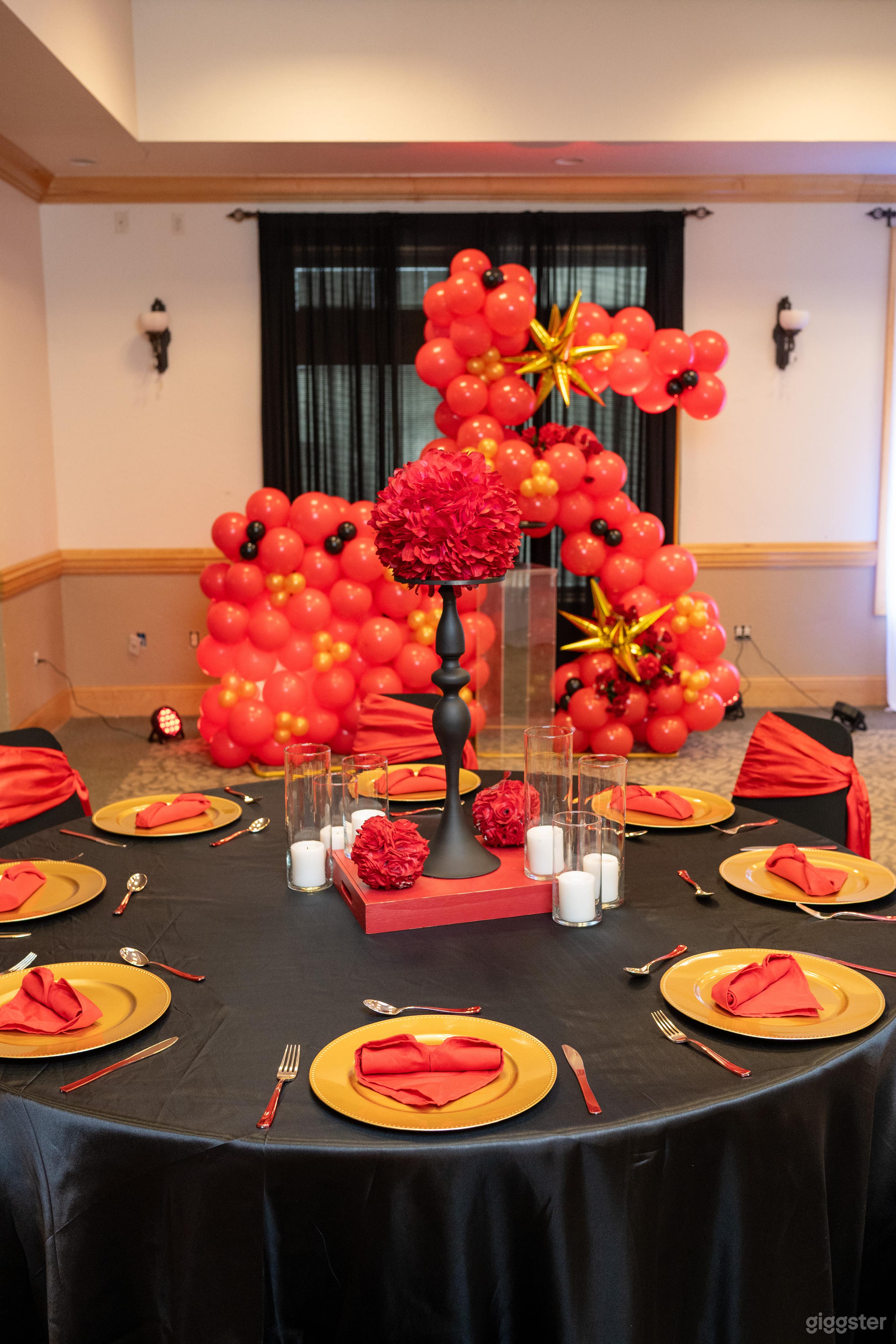 Beautiful Event space Photo 2