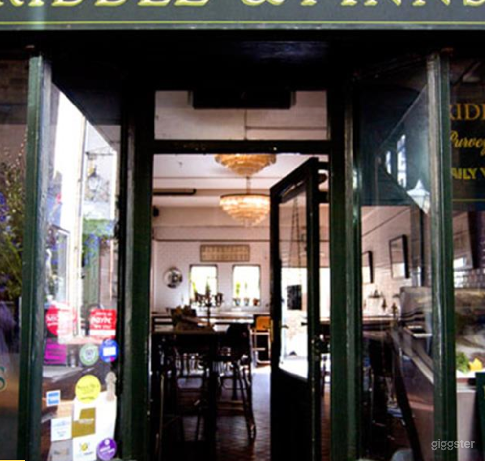 Riddle and Finns - The Lanes Photo 4