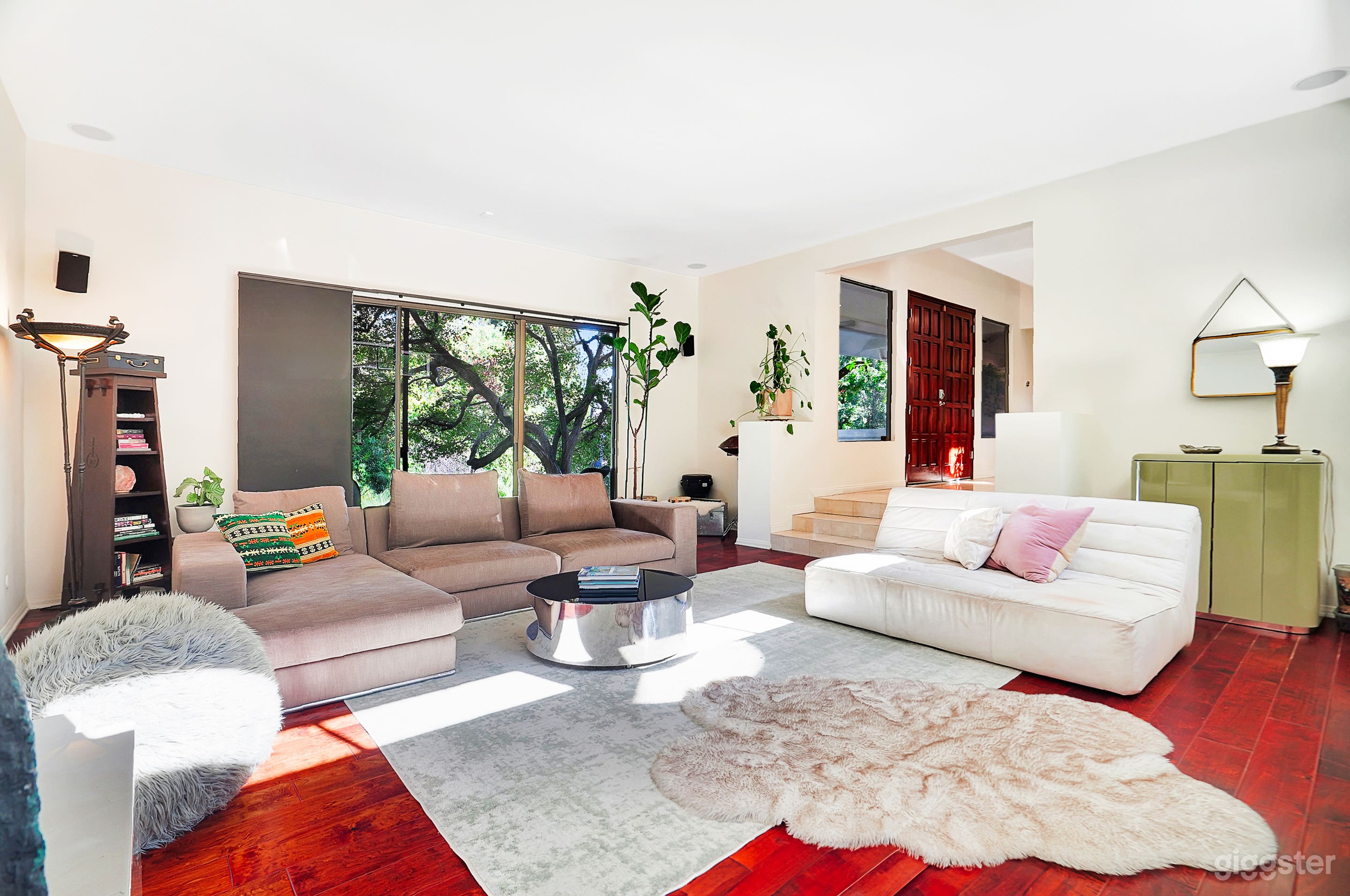 Luxury Estate with City Views &amp; Spa Photo 3