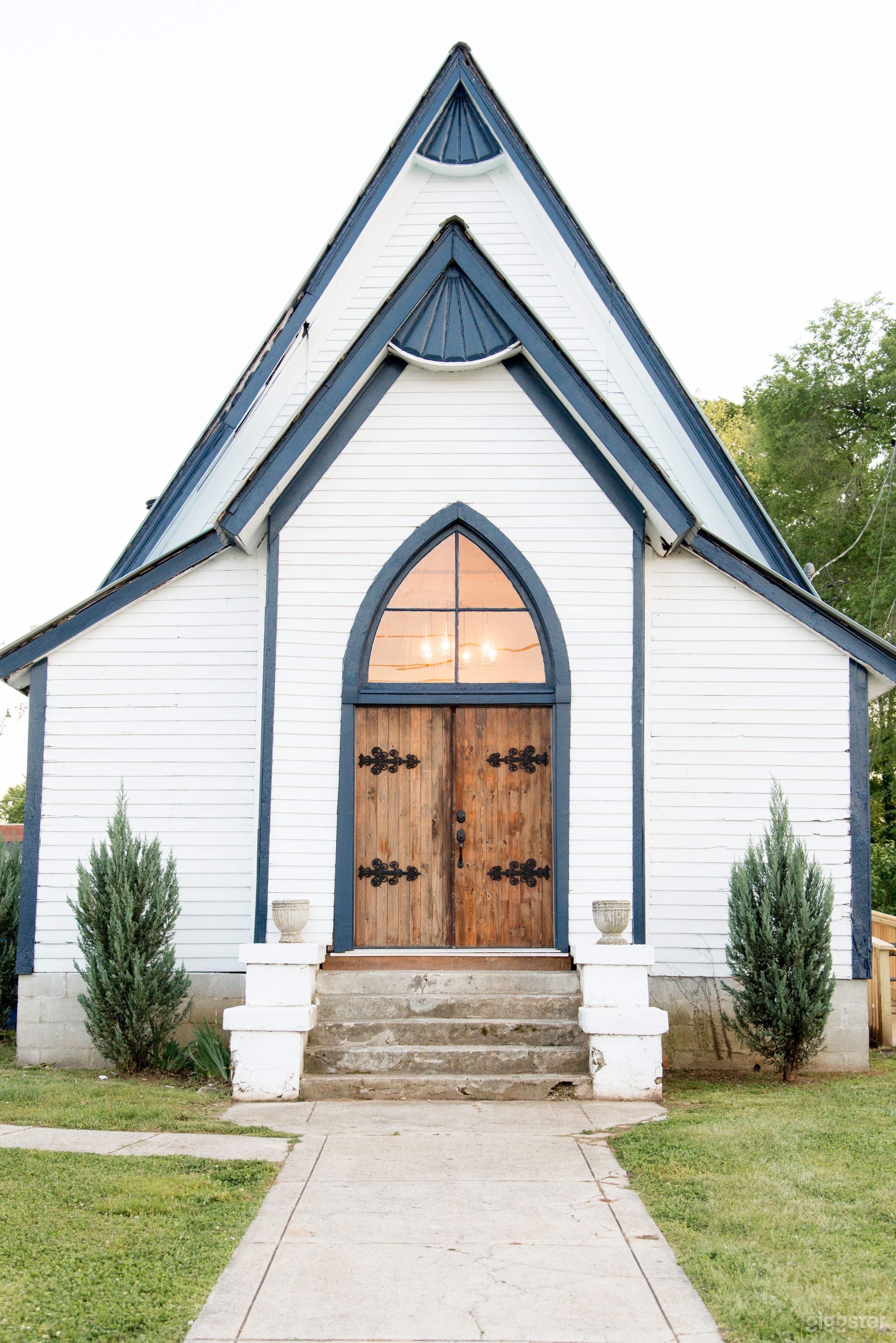 In the Heart of Historic downtown Mt. Pleasant, TN Photo 1