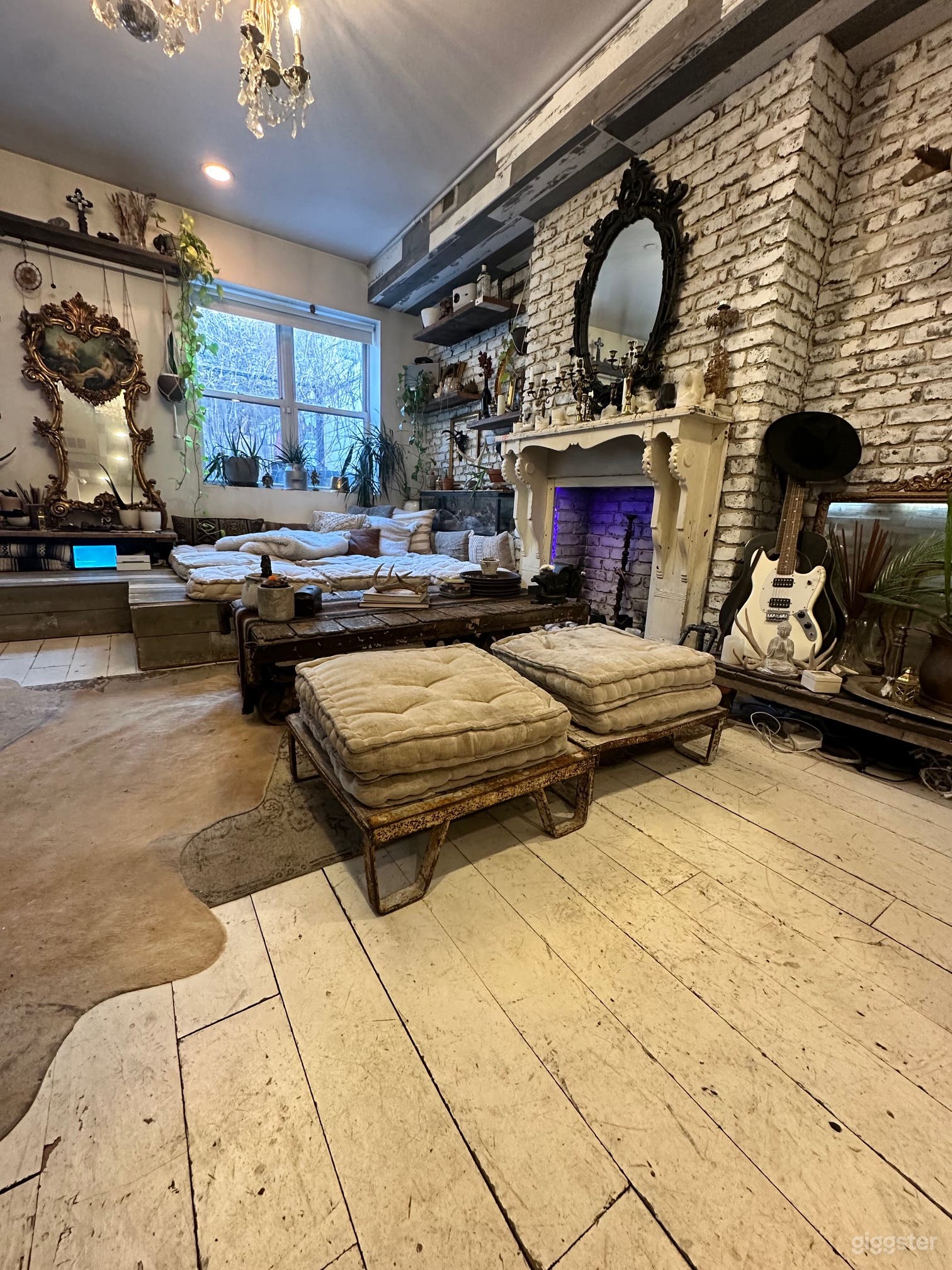Boho lounge duplex apartment  with backyard  in NY Photo 3