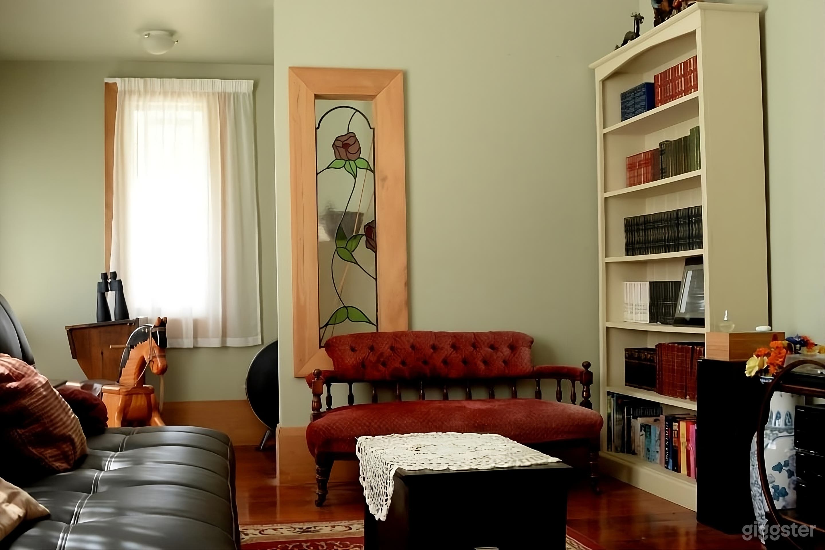 Hill Top Villa with rural and harbour views Photo 2