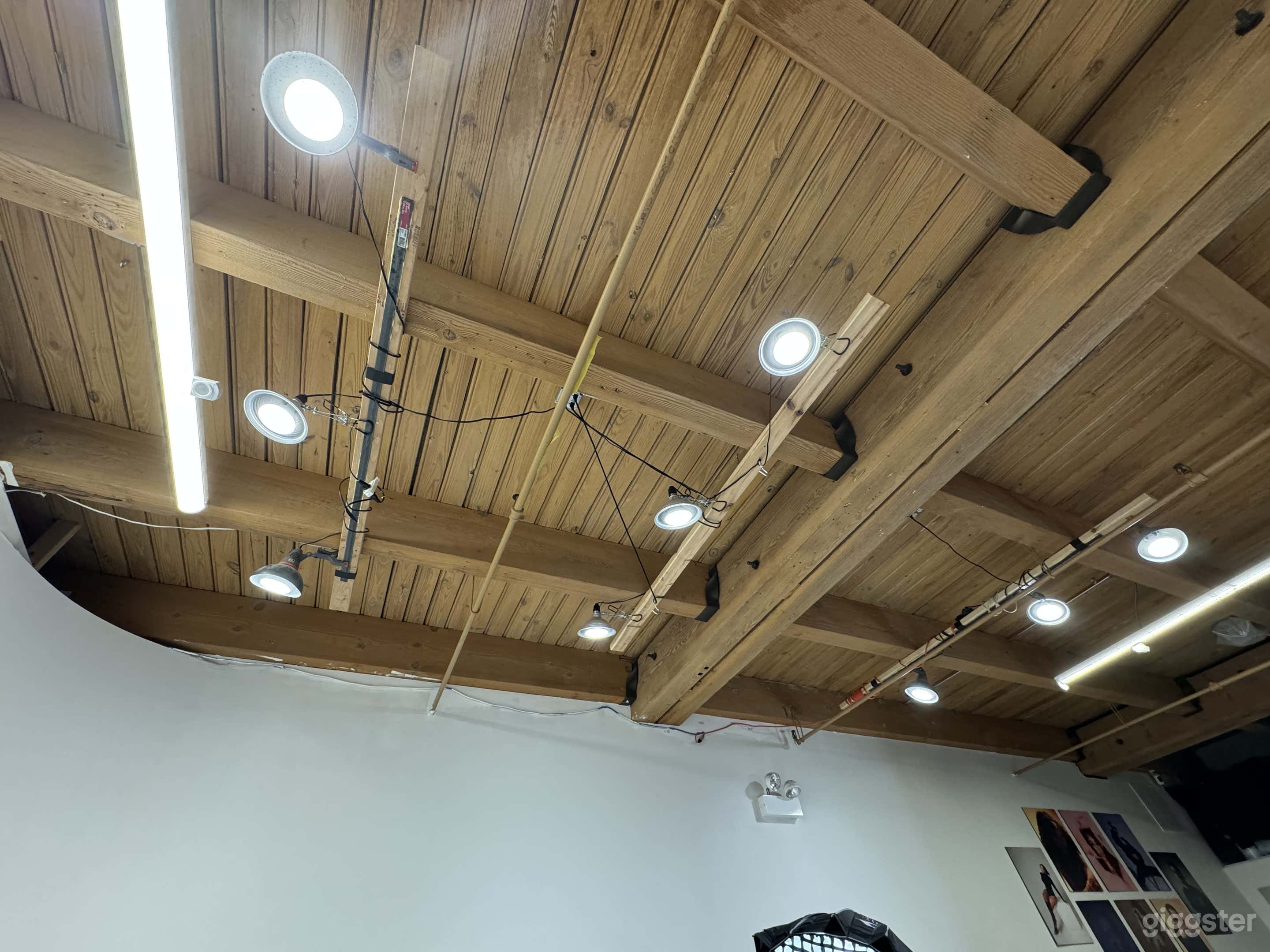 15ft Cyc Wall Studio with RGB Overhead Lights Photo 4