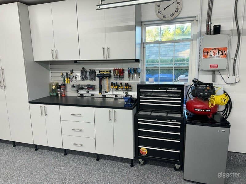 Three Car Garage Space for Production Rentals Photo 4