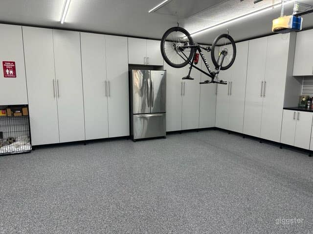  Three Car Garage Space for Production Rentals 