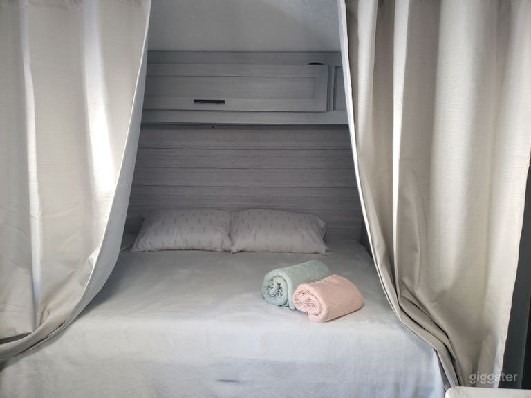  RV and large outdoor space 