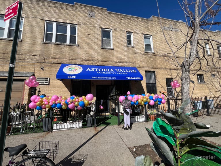  Versatile and modern community center in Astoria 