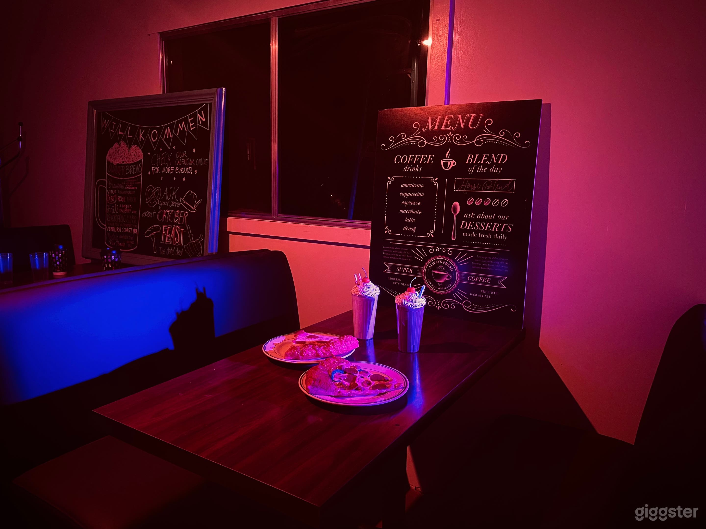 Need a more upscale dining look? Change the lighting and wardrobe to suit your scene. 