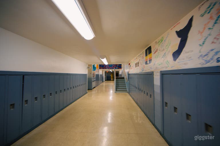  GYMNASE/SALLE DE CLASSE/TERRAIN D'ÉCOLE ABANDONNÉE VINTAGE DES ANNÉES 90 