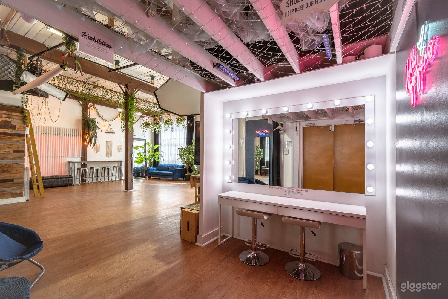 Toronto Photo Studio Rental &amp; Event Space Loft! Photo 4