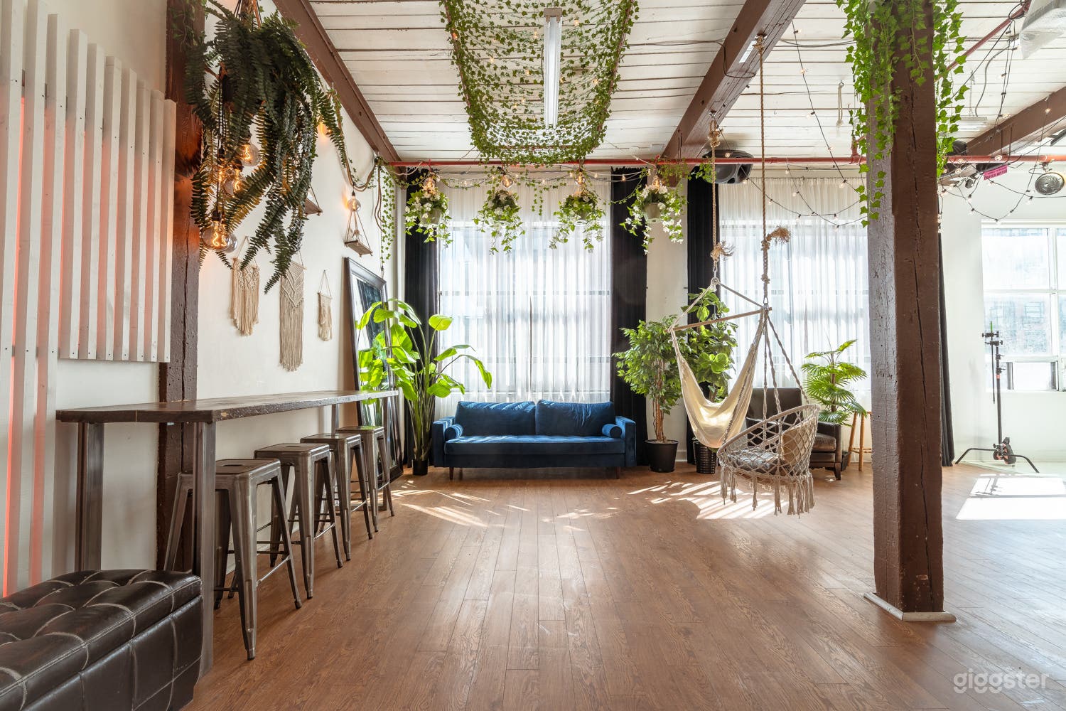 Toronto Photo Studio Rental & Event Space Loft!