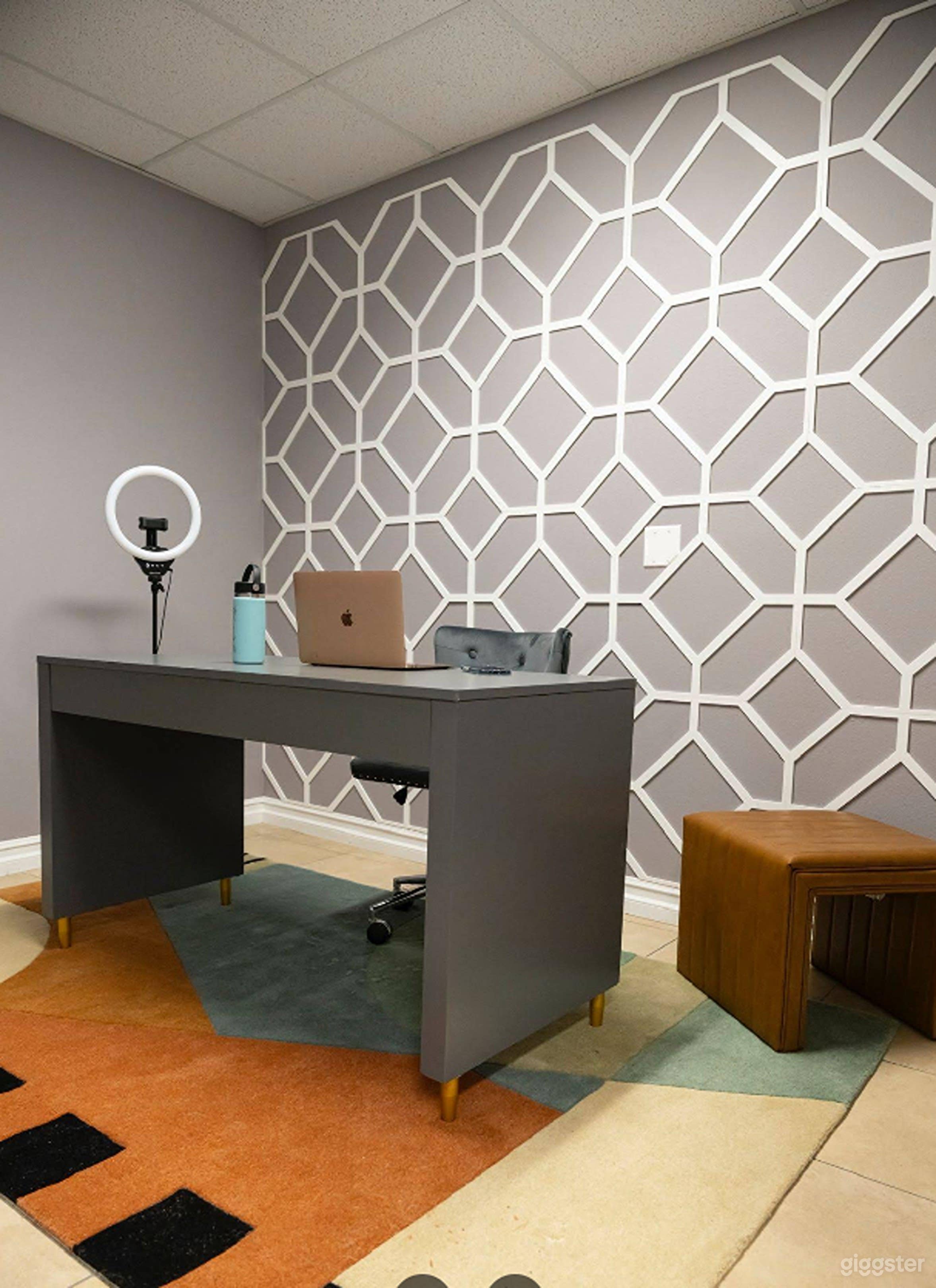 Office space Content creators Studio Photo 2