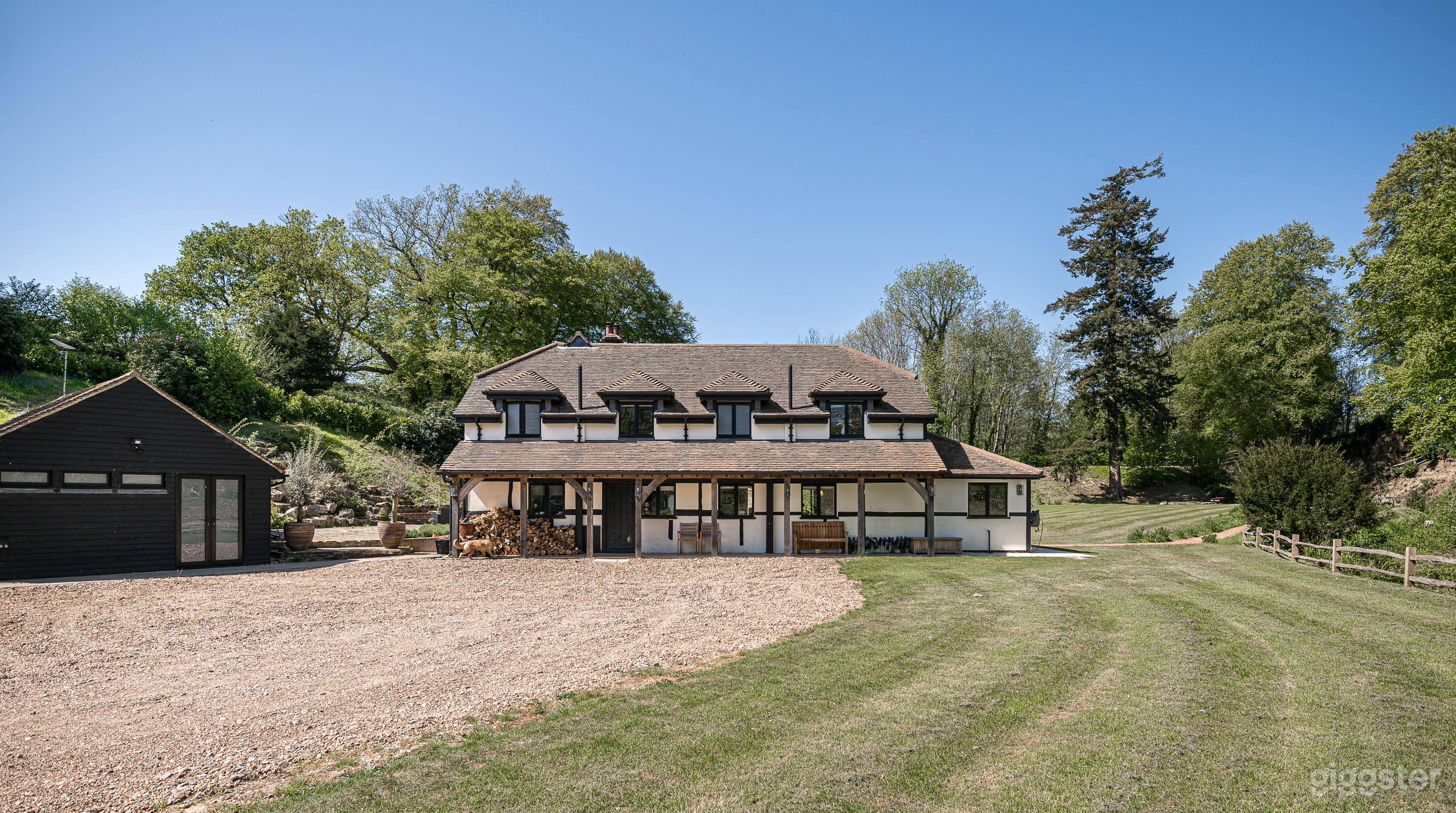 Old Mill Cottage Photo 4
