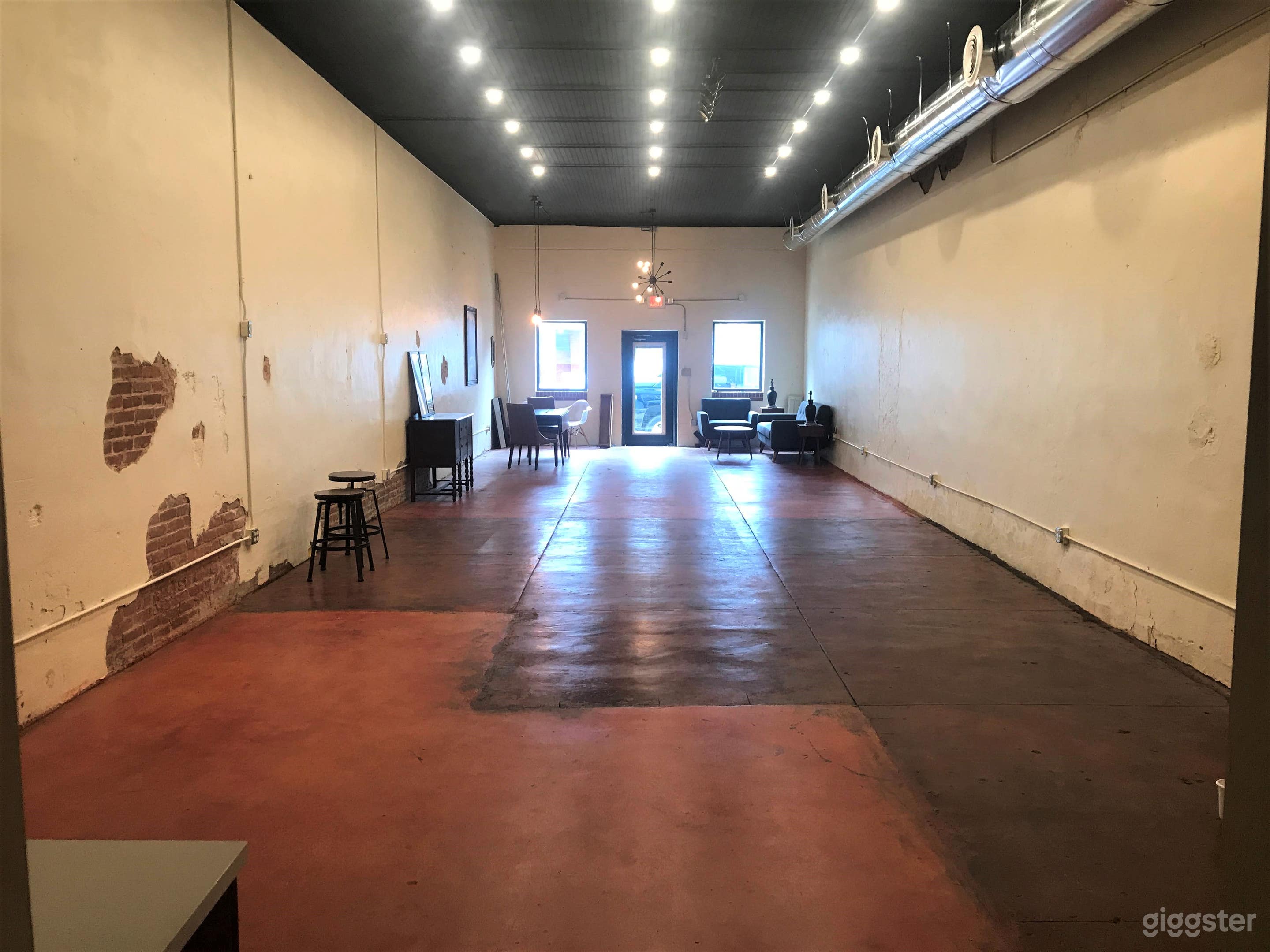 1920s Brick building Photo 3