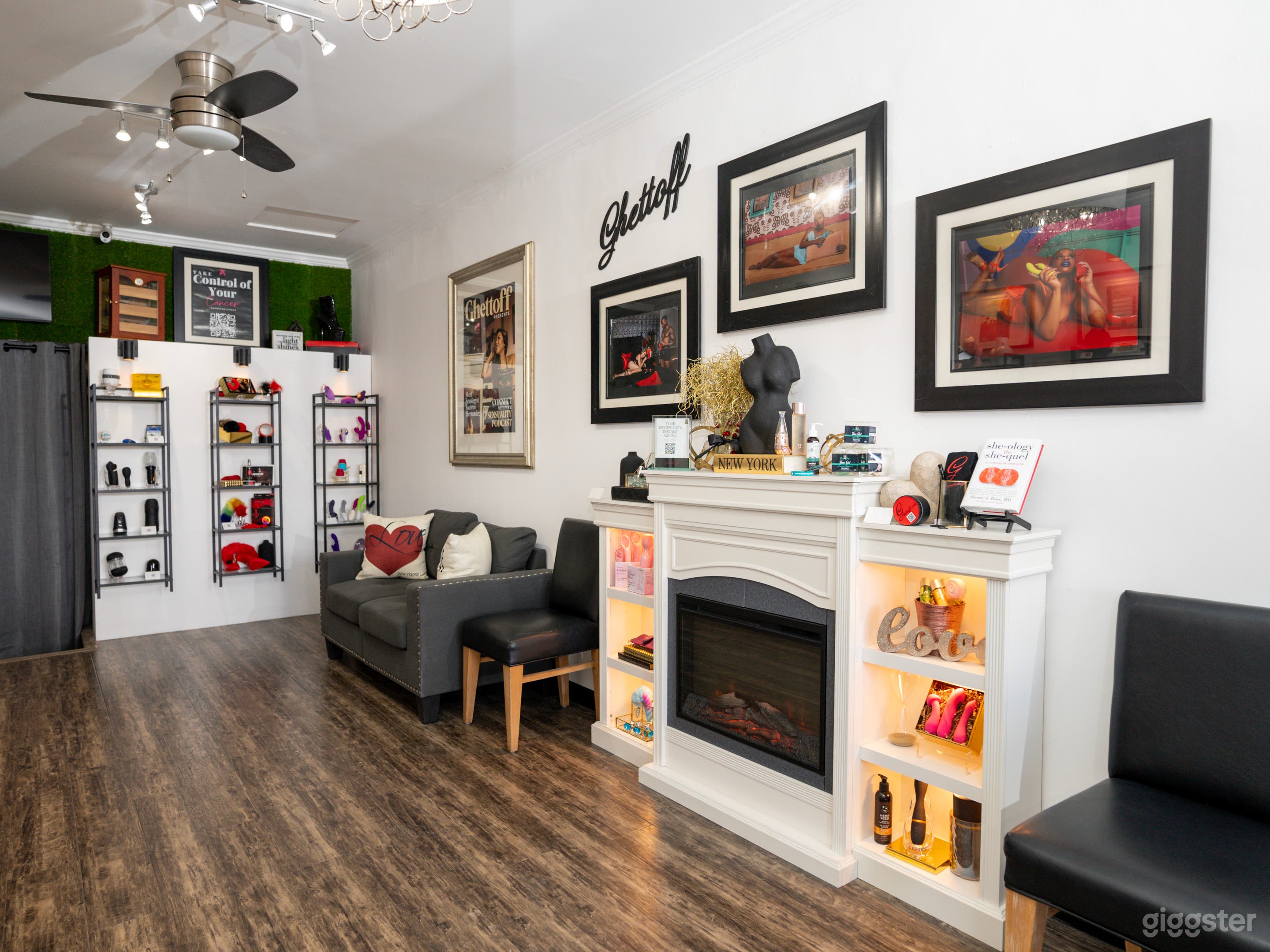 Upscale Intimate Boutique Photo 2