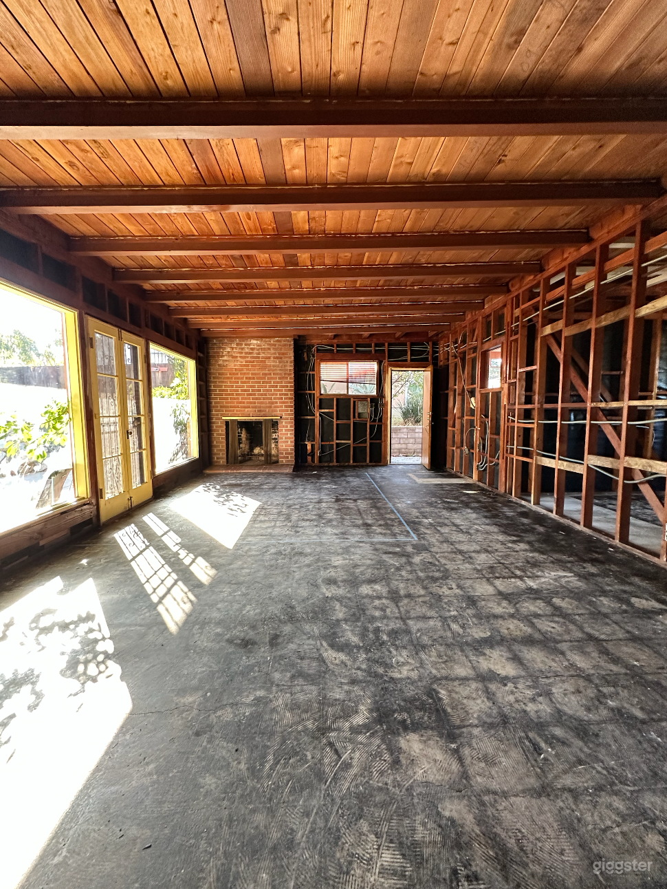 1952 Mid Century Modern Time Capsule on Debs Park  Photo 1