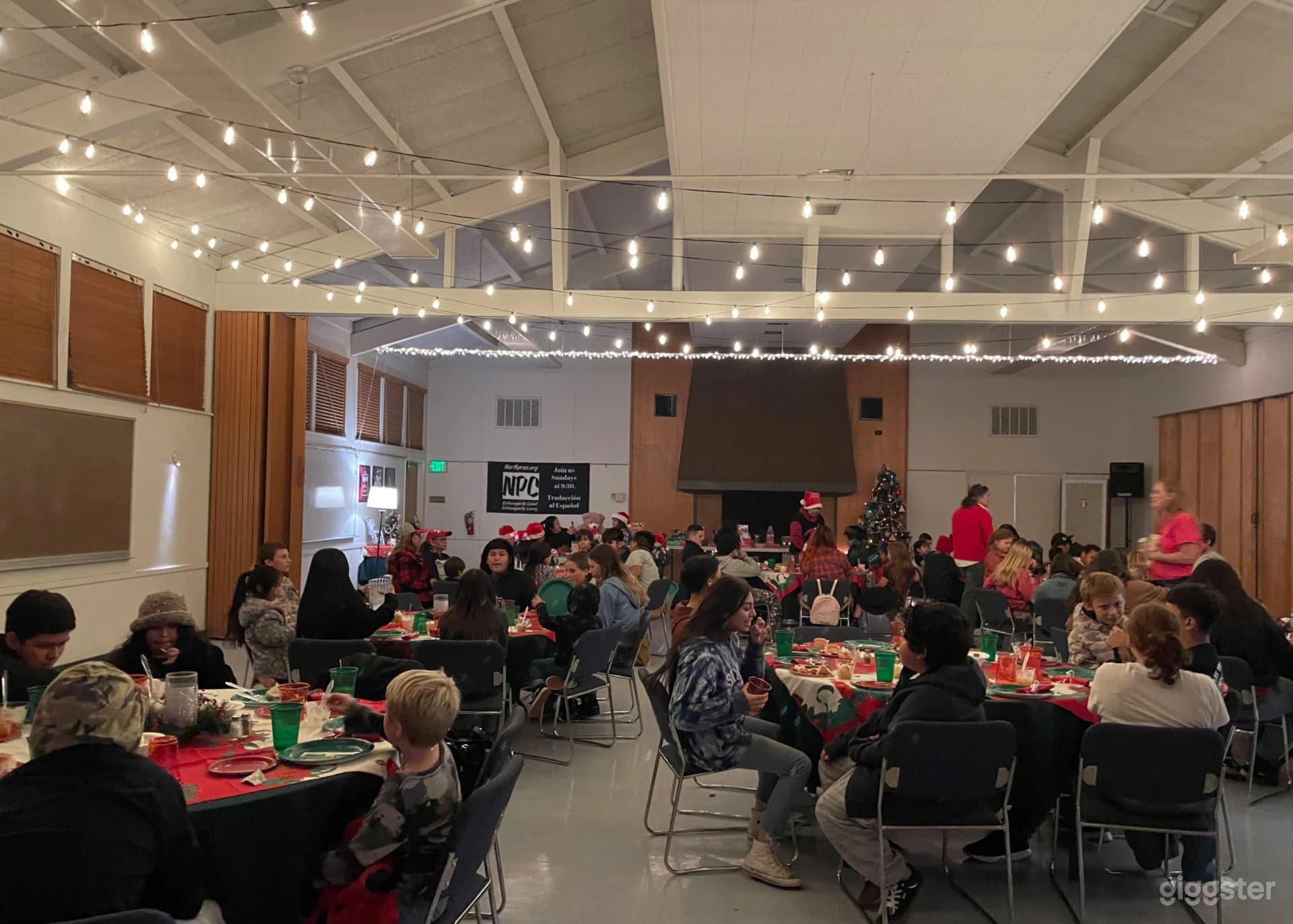 Church, classrooms, offices, medium large gatherings Photo 1