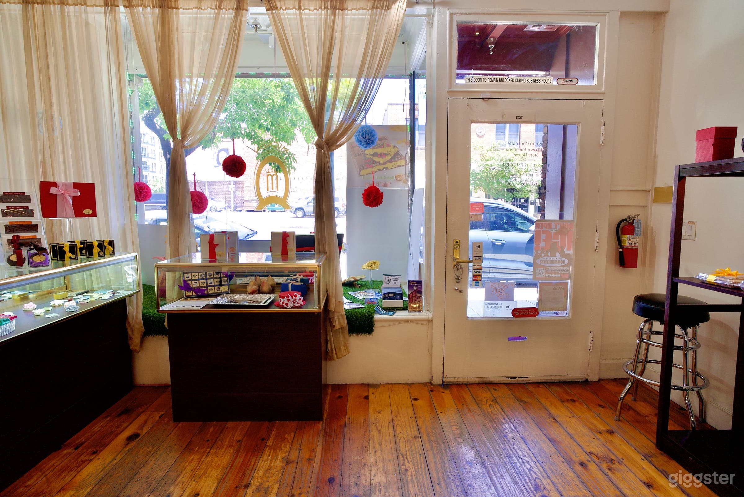 Luxury Chocolate Boutique in Old Pasadena Photo 3