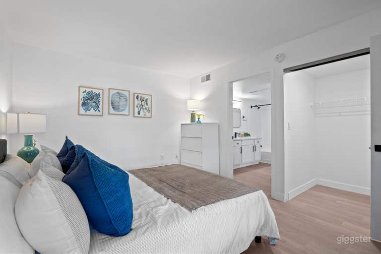  Resort-Style East Phoenix Apartment 