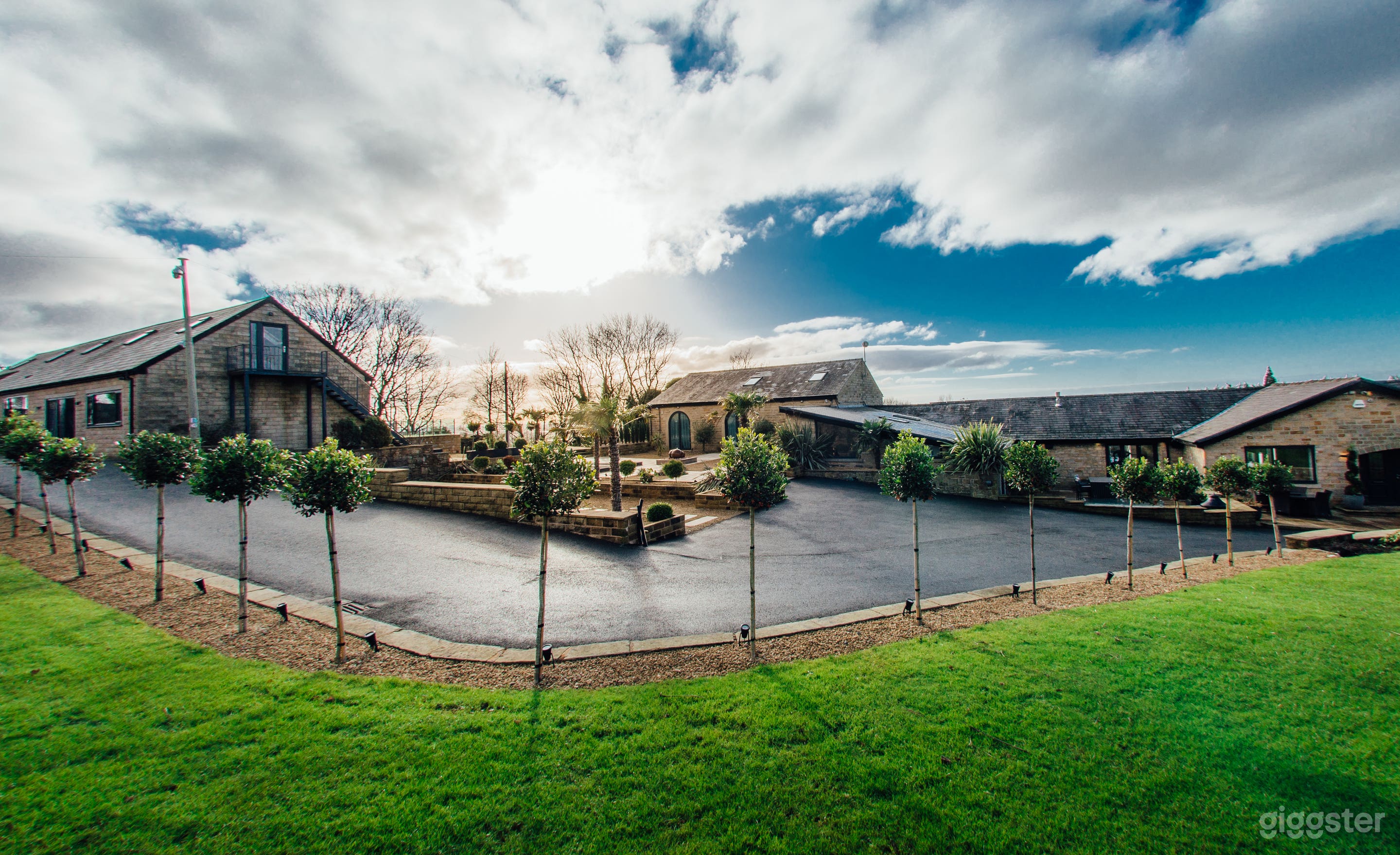 Luxury Farm Countryside Estate Greater Manchester Photo 1