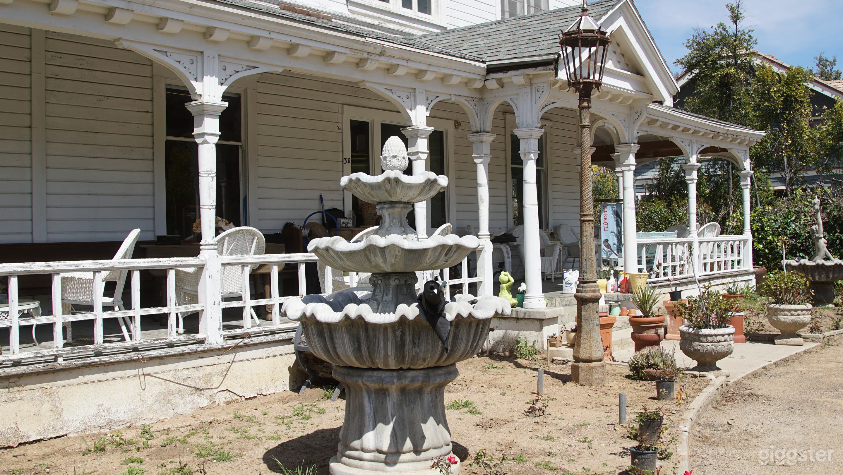 Lady leaf Victoria house Photo 4