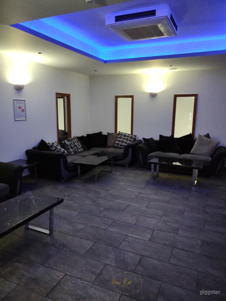  Cocktail Bar with Dining Area, Dancefloor & DJ booth in Cardiff 