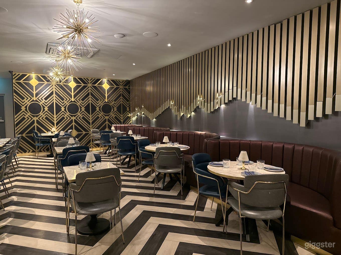 Stylish Indian Restaurant for Exclusive Hire Photo 1