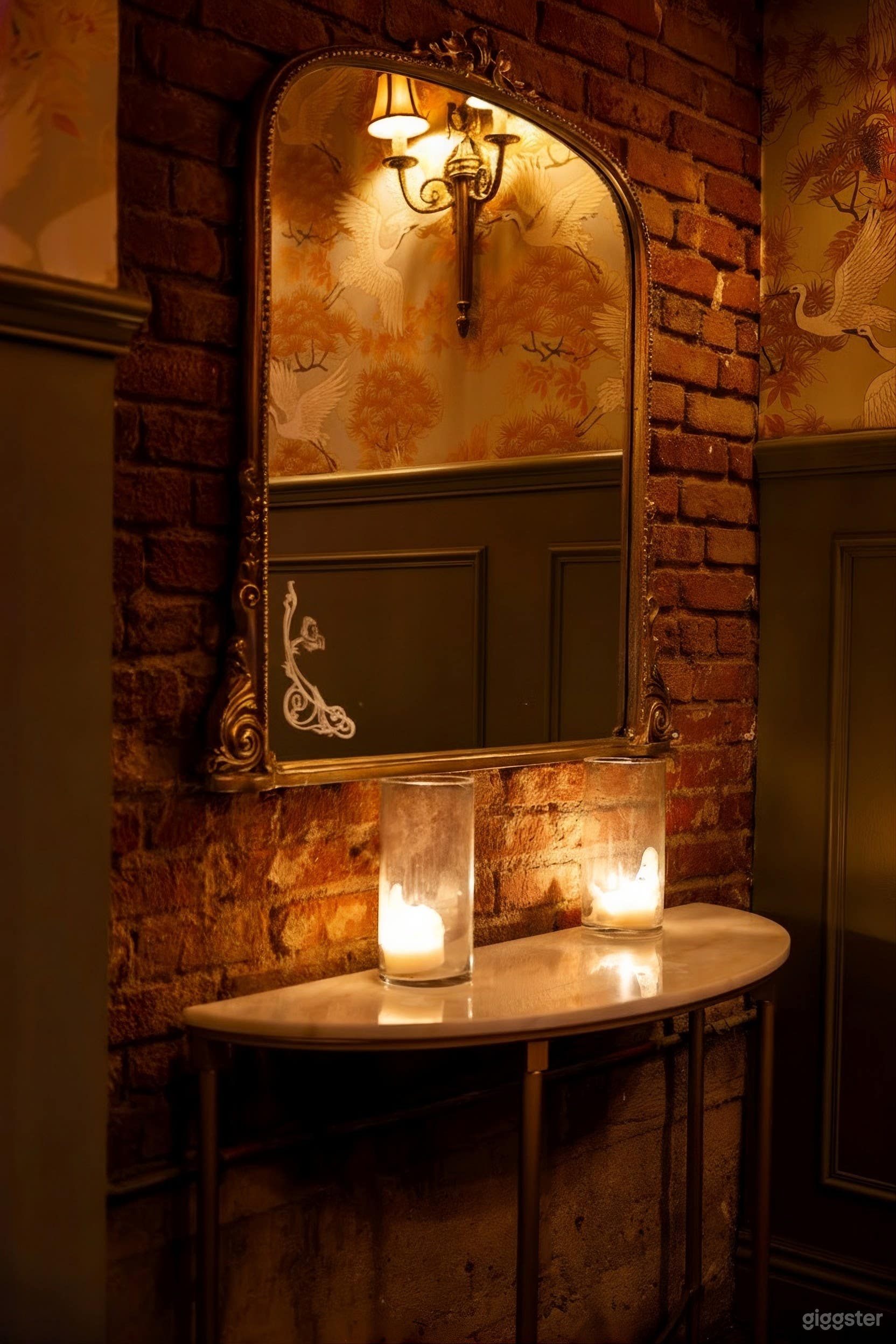Luxury Nightclub Space for Shoots, Events, and Parties Photo 2
